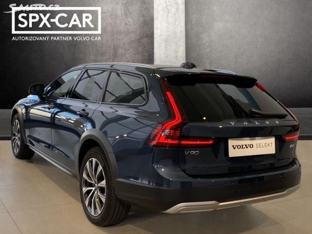 Volvo V90 Cross Country B4 Pro AWD 145 kW image number 3