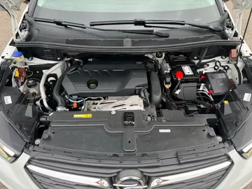 Car image 32