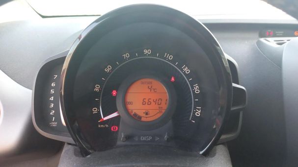 Toyota Aygo 53 kW image number 28