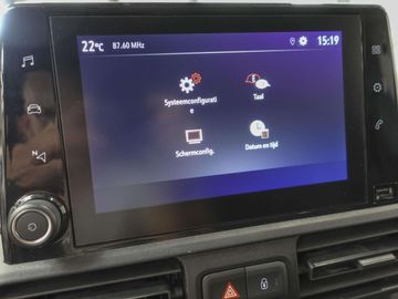 Car image 36