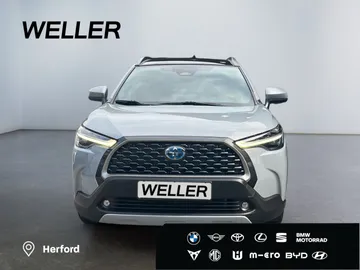 Car image 3