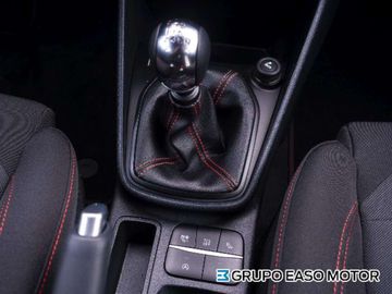 Car image 26