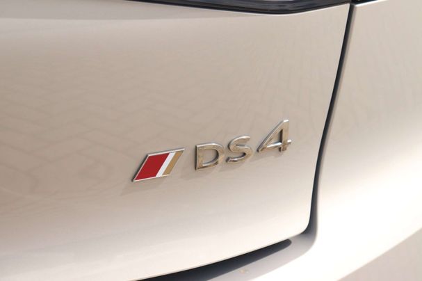 DS Automobiles 4 DS E-Tense 225 165 kW image number 13