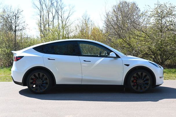 Tesla Model Y Performance AWD Dual Motor 393 kW image number 2