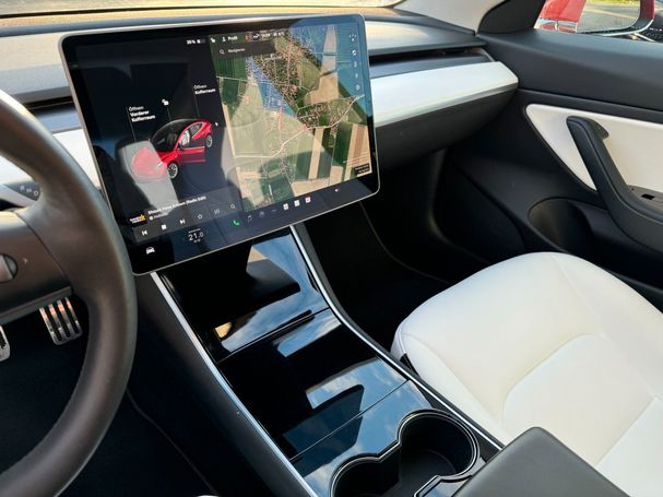 Tesla Model 3 Plus 239 kW image number 15