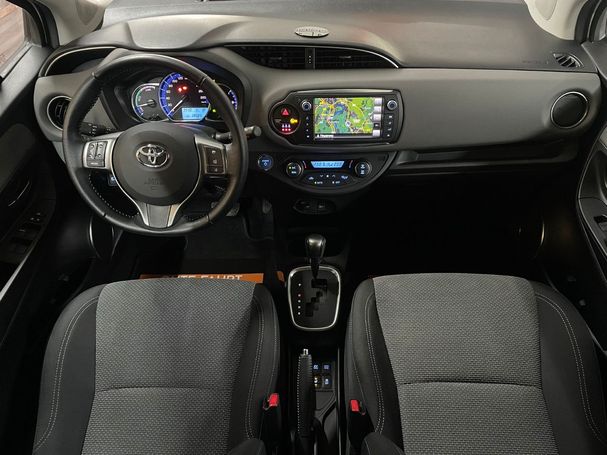 Toyota Yaris Hybrid 74 kW image number 24