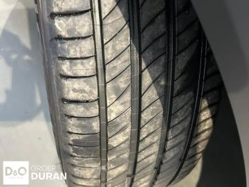 Car image 36
