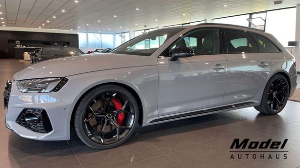 Audi RS4 331 kW image number 1