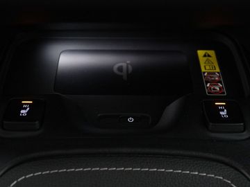 Car image 33