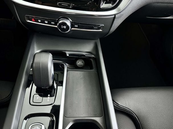 Volvo V60 B4 155 kW image number 28