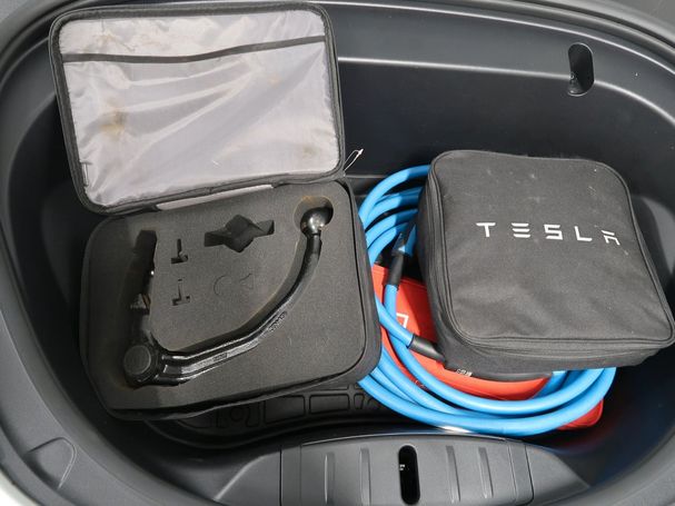 Tesla Model 3 Standard Range Plus 190 kW image number 14