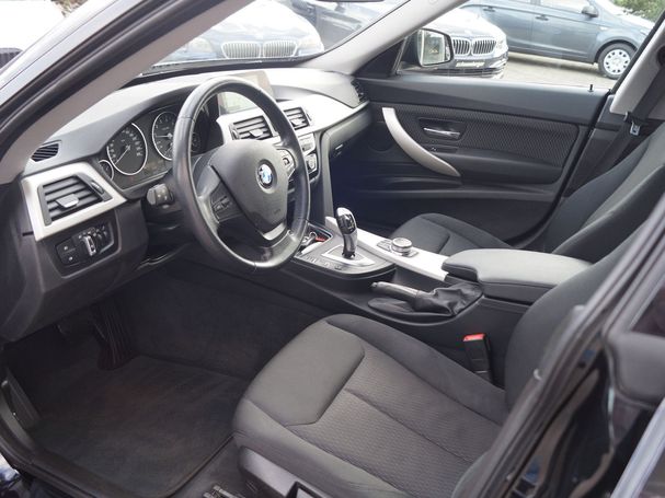 BMW 320i Gran Turismo 135 kW image number 5