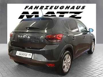 Car image 2
