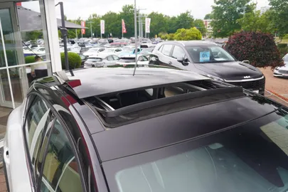 Car image 38