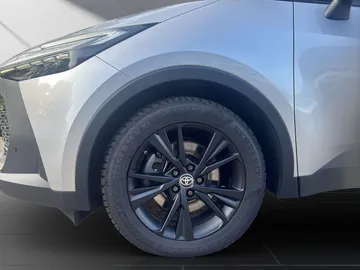 Car image 21