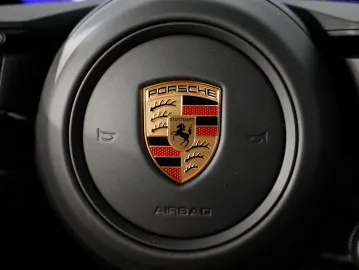 Car image 29