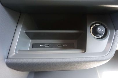 Car image 39