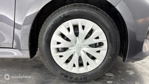Car image 20