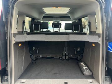 Car image 37