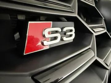 Car image 38
