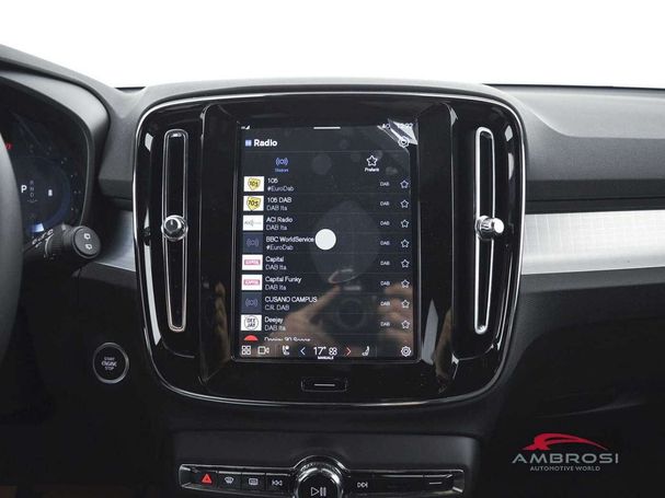 Volvo XC40 B3 Core 120 kW image number 13