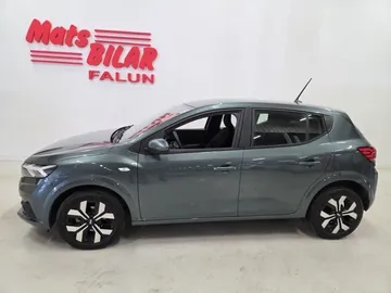 Car image 4