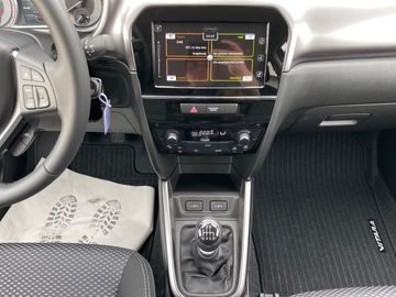 Car image 12