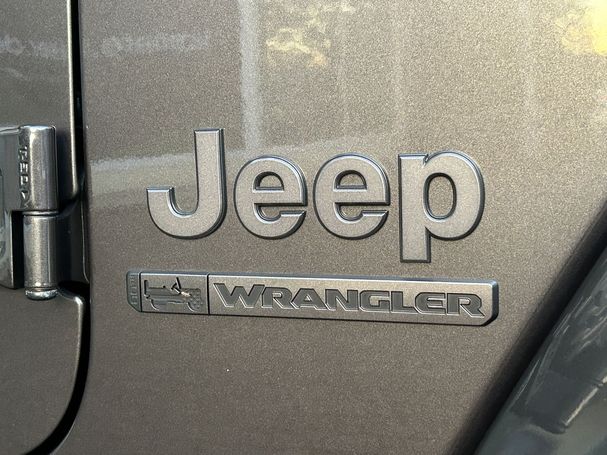 Jeep Wrangler 200 kW image number 5