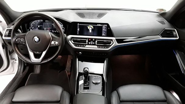 BMW 330 Touring Sport Line 185 kW image number 4