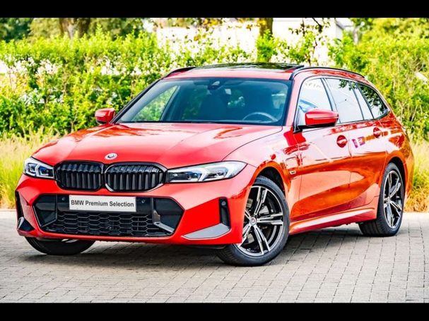 BMW 330e Touring M 215 kW image number 1