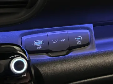 Car image 42