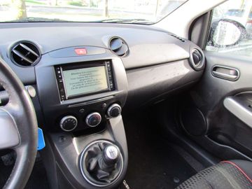 Car image 13