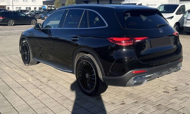 Mercedes-Benz GLC 300 Line 198 kW image number 5