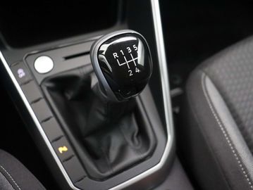 Car image 24