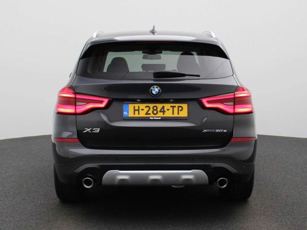 BMW X3 xDrive30e M 215 kW image number 3