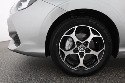 Car image 31