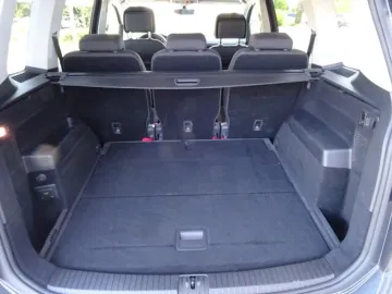 Car image 38
