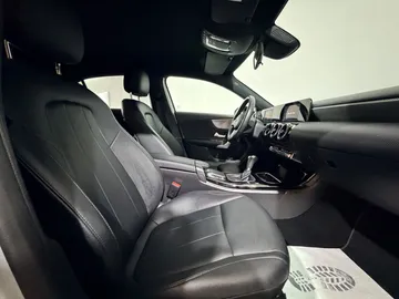 Car image 39