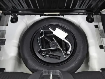 Car image 31