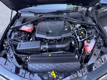 Car image 23