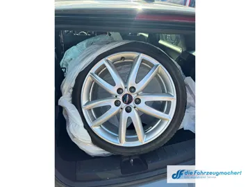Car image 41