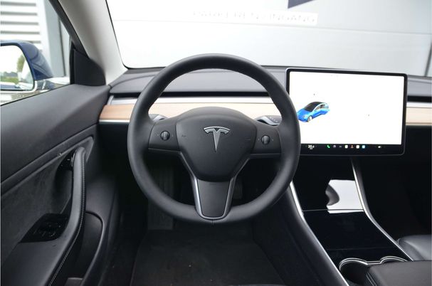 Tesla Model 3 60 Plus 175 kW image number 14