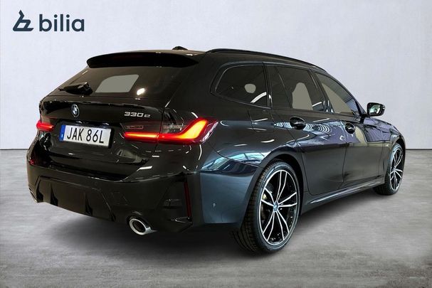 BMW 330 Touring e xDrive 216 kW image number 17