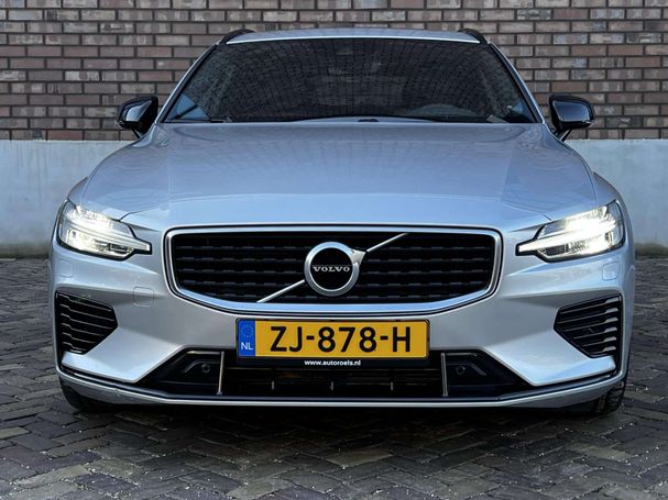 Volvo V60 T8 Twin Engine R Design AWD 287 kW image number 13