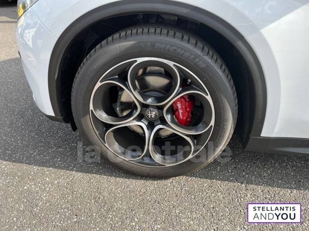 Alfa Romeo Stelvio 2.2 AT8 118 kW image number 15