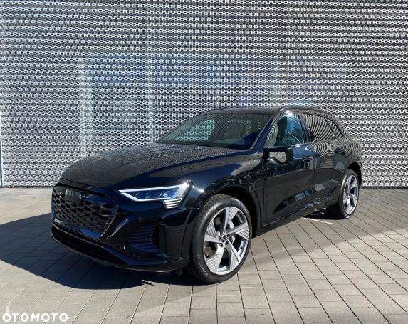 Audi Q8 55 quattro e-tron S-line 300 kW image number 1