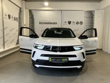 Car image 27