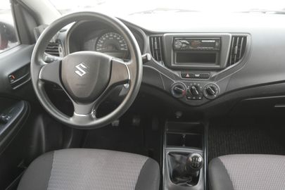 Car image 12