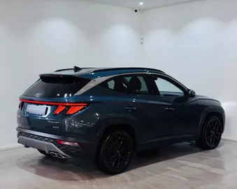 Car image 20
