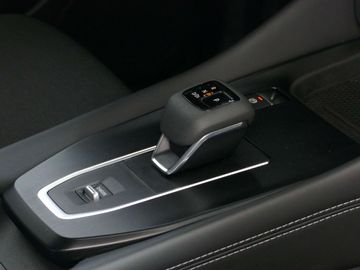 Car image 36